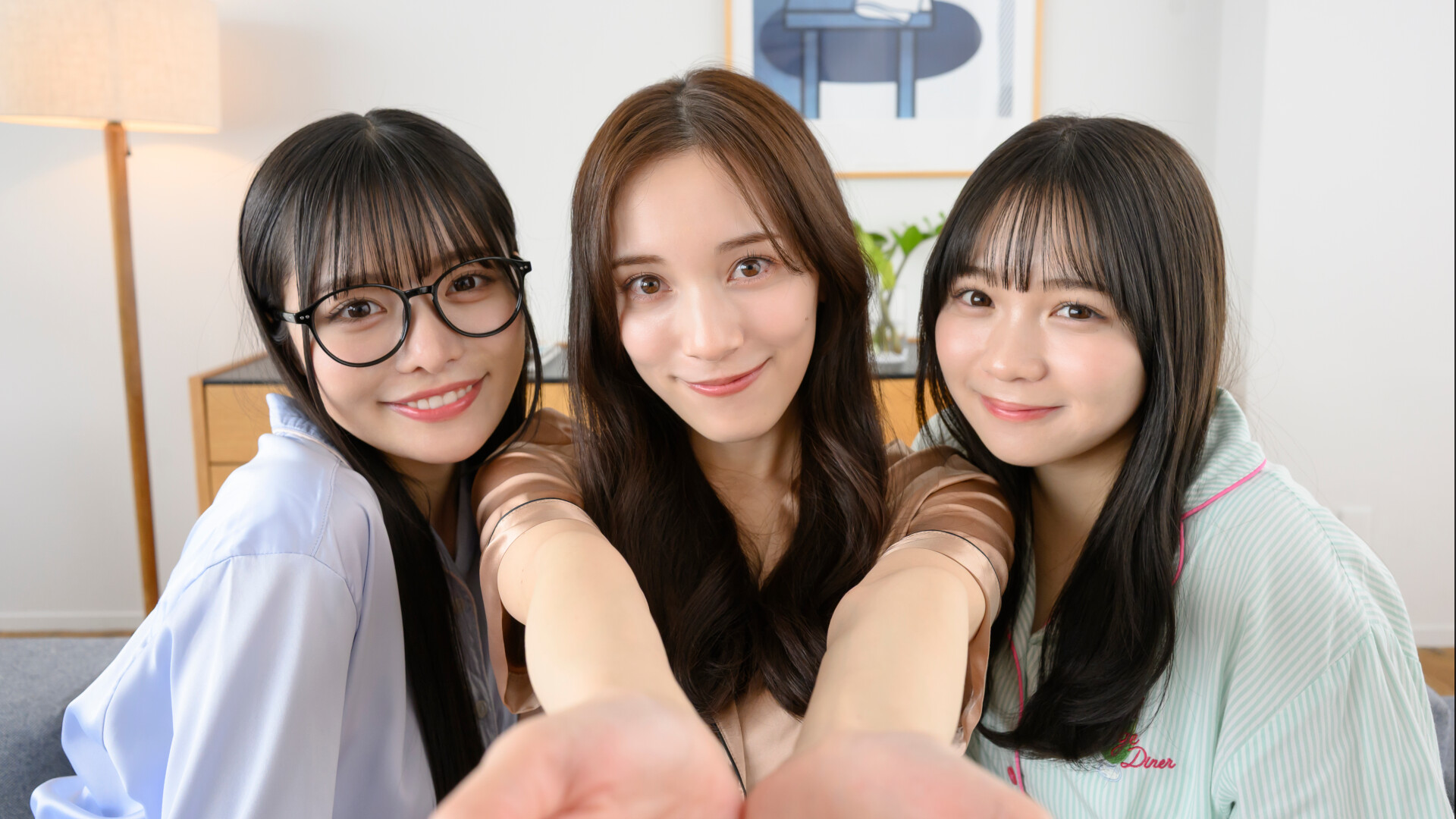 HamKoi 转生为仓鼠的我与三姐妹的甜蜜生活 — 游戏截图